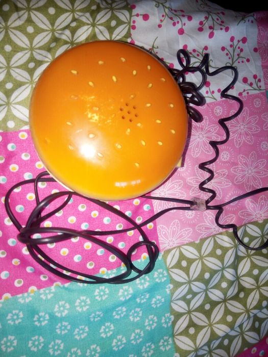Telefon fix cu butoane,model hamburger, functional pe retele fixe
