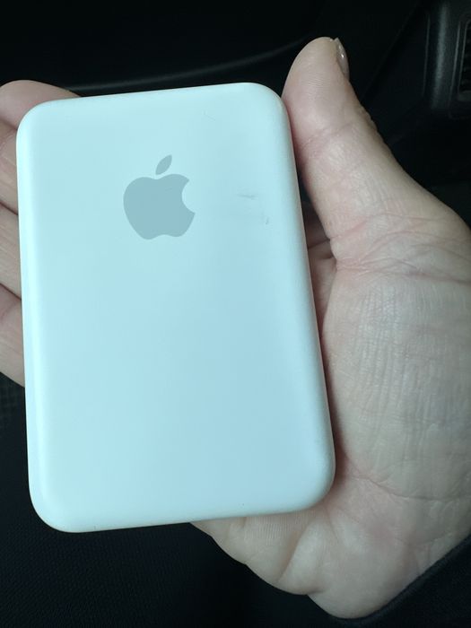 Външна батерия MagSafe Ray iphone