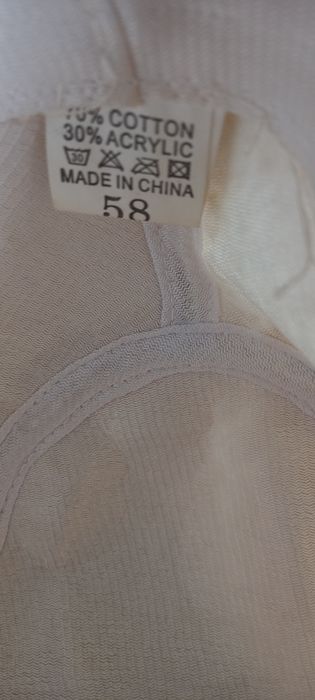 Pălărie unisex alba