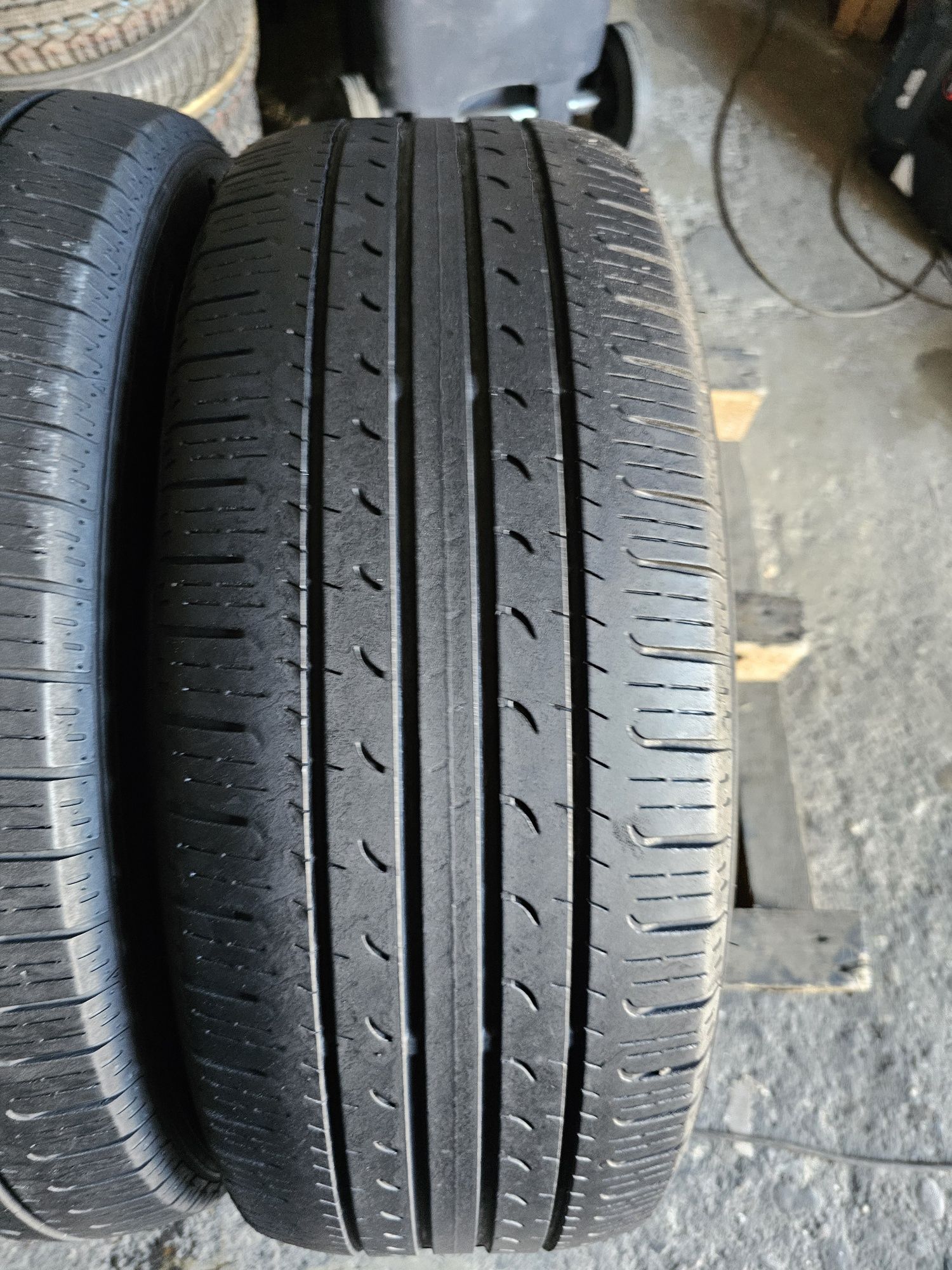 2 anvelope vara 225 55 19 Goodyear