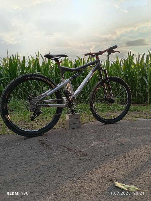 Bicicleta bergamont evolve 5.7