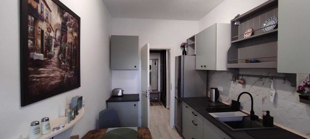 Proprietar, inchiriez garsoniera