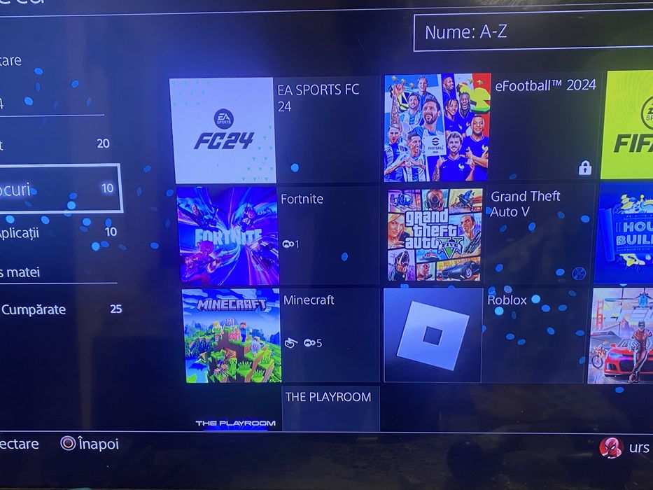 VAND PS4 , 3 controllere plus toate cablurile plus iocuri