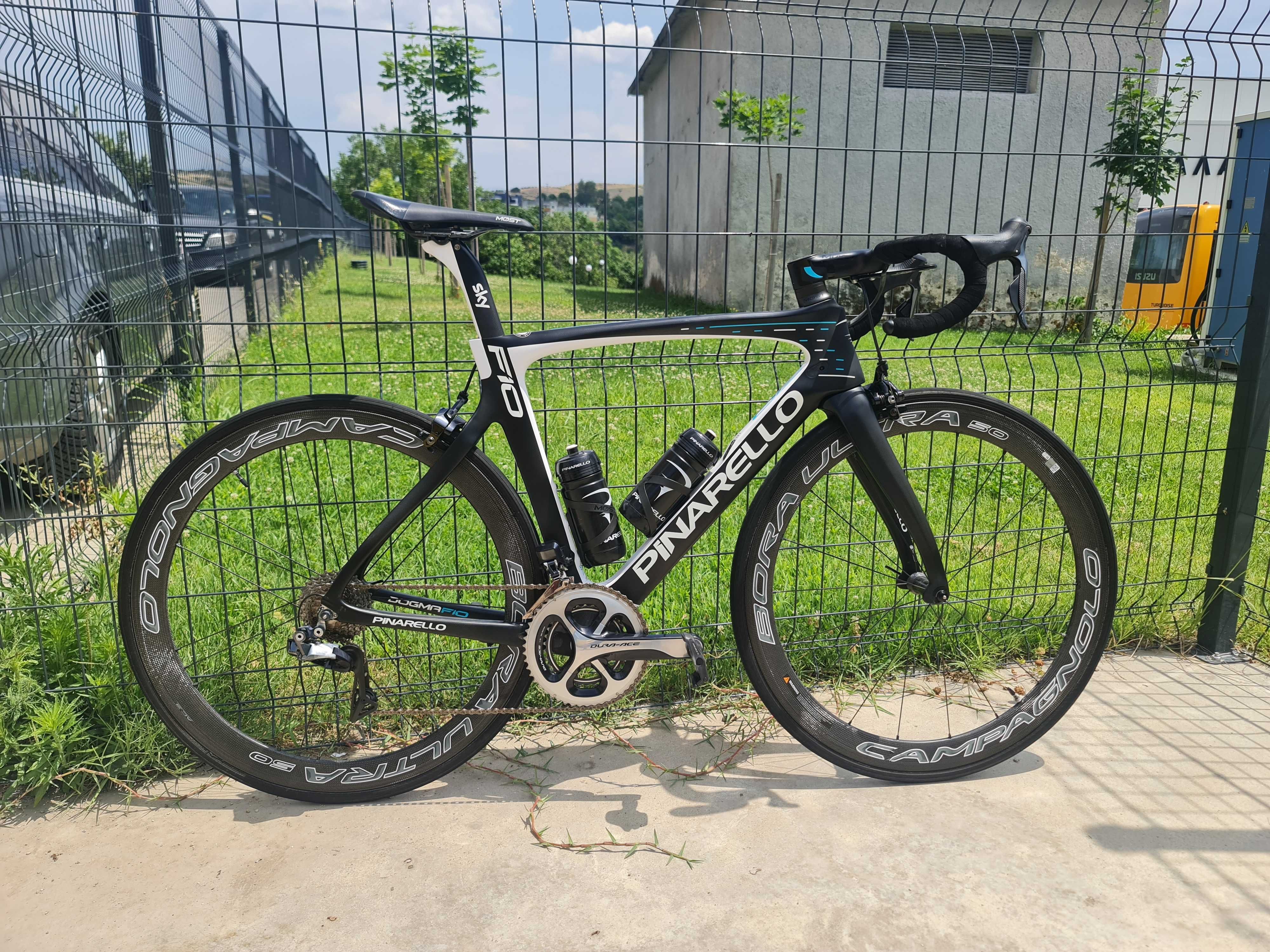 Шосеен карбонов велосипед Pinarello Dogma F10 Team Sky 2018