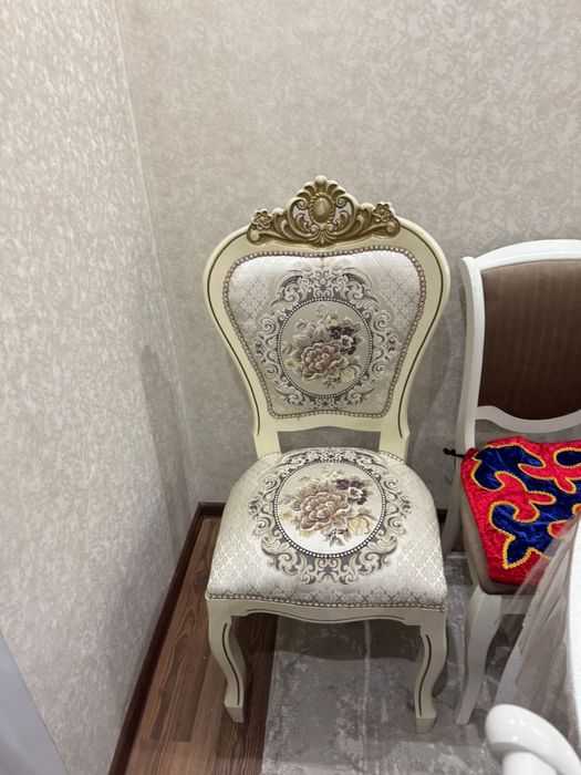 Продам стулья, отличного качества, почти новые! Мягкие, удобные