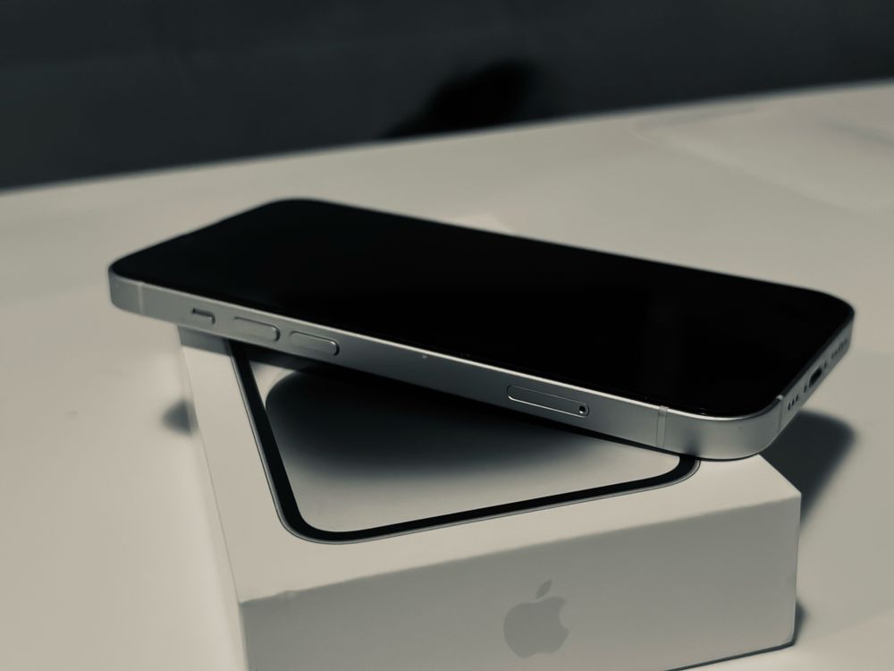 iPhone 14 - 128 GB