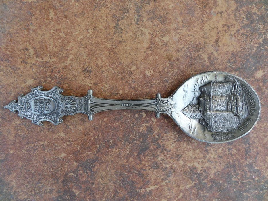 Lingura de argint sau nichel basorelief castelul Falkenberg