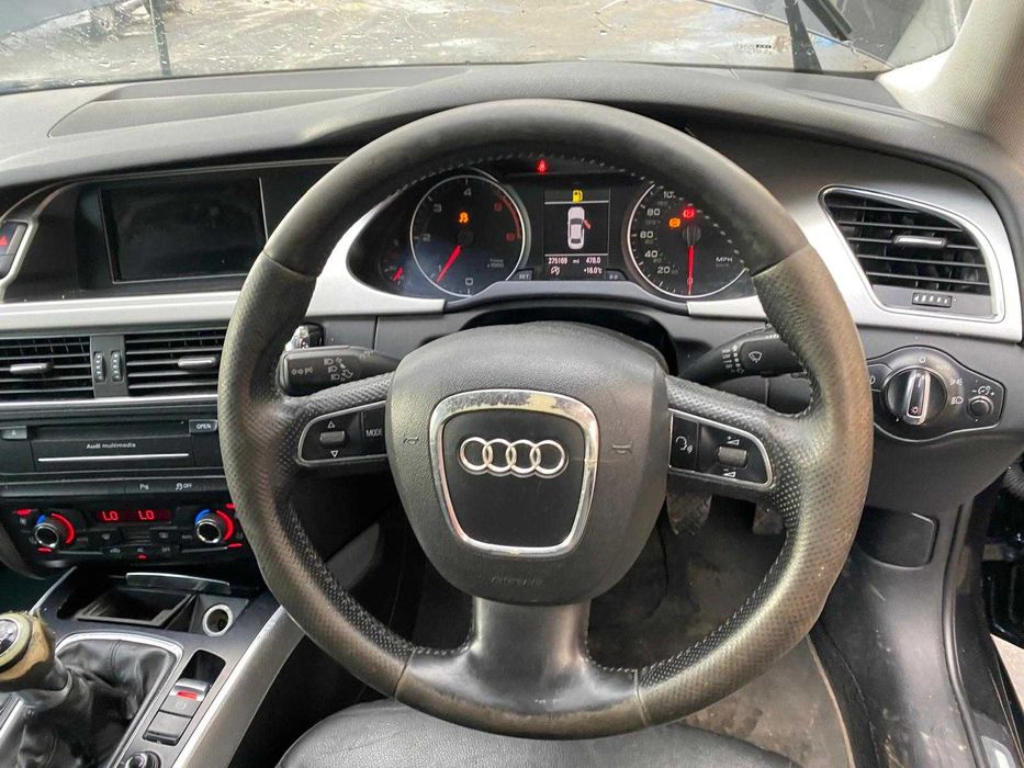 dezmembrez audi a4 b8 2.0tdi cod motor CAHA/far xenon a4 b8