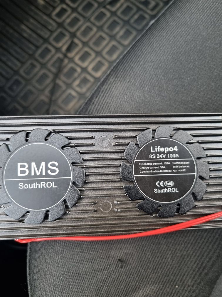 Bms LiFePo4 8S 24V 100A Nou-400 lei