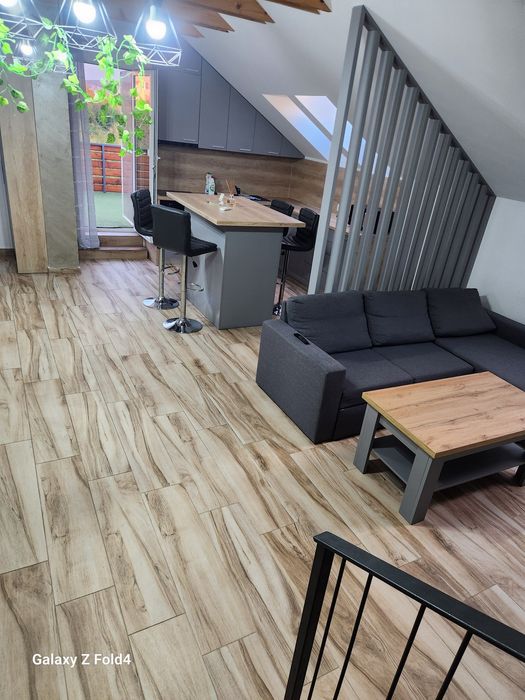 Apartament de închiriat 3 camere tip Penthaus Ama Rezidence Unirii