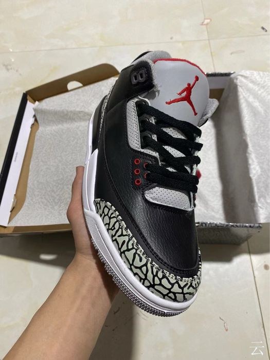 Air Jordan 3 Retro “Black Cement”