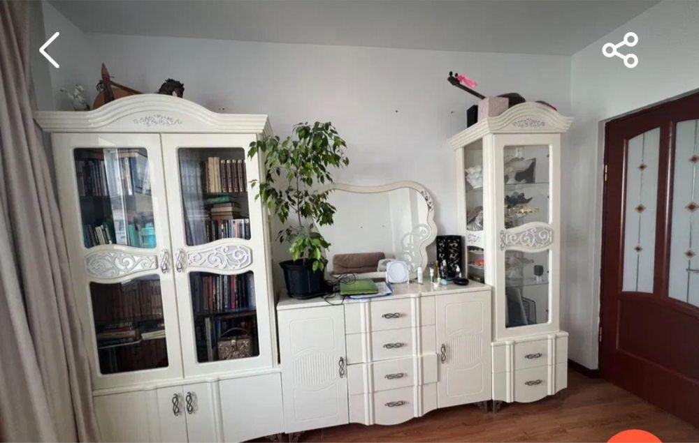 Продается сервант