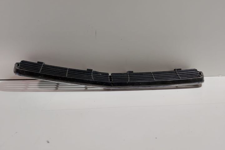 Grila radiator A2038800183 Mercedes-Benz C-Class W203/S203/CL203