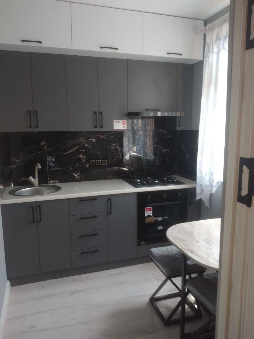 Продается 1/3/4 35м² ул.Амира Тимура НБУ Банк евроремонт Укомплектован