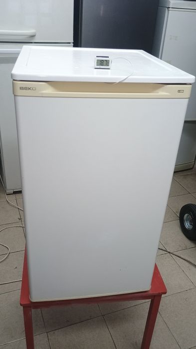 Малък фризер BEKO