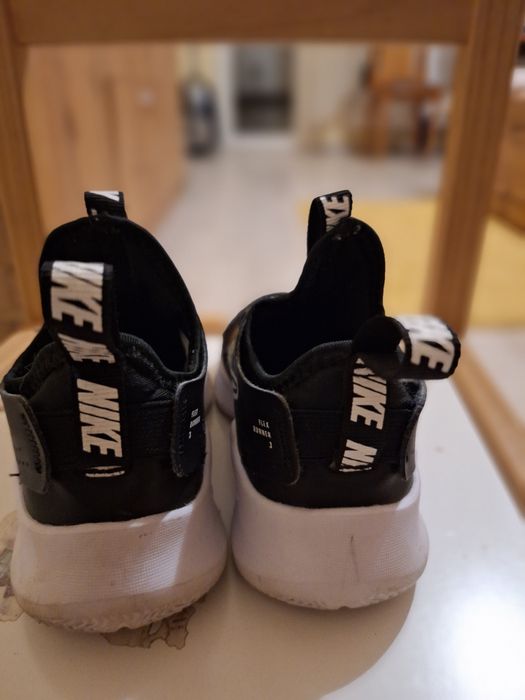 Маратонки Nike 28,5 номер