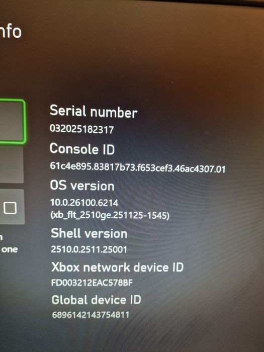 Xbox One X 4K, 1 TB SSD Samsung - ъпгрейд! и 8 игри.