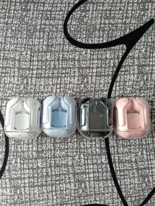 Vând căști wireless fără fir TWS