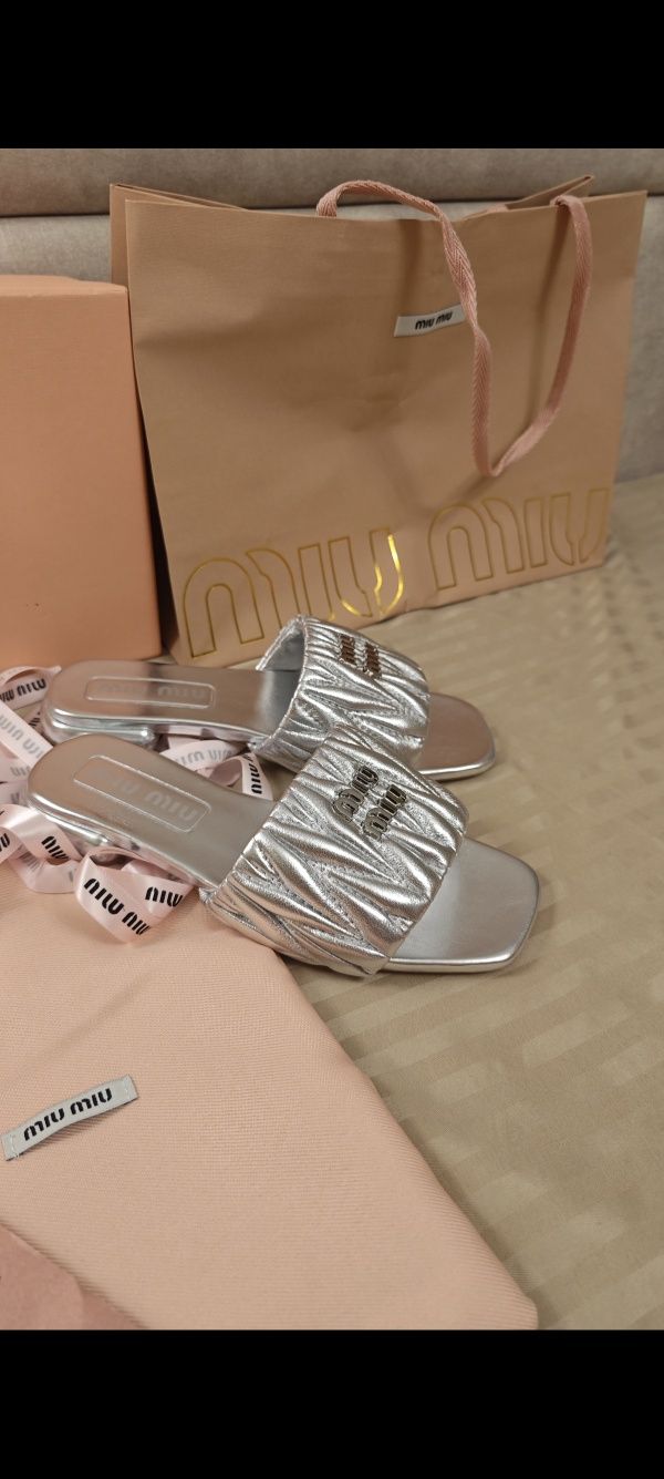 Дамски чехли Miu Miu