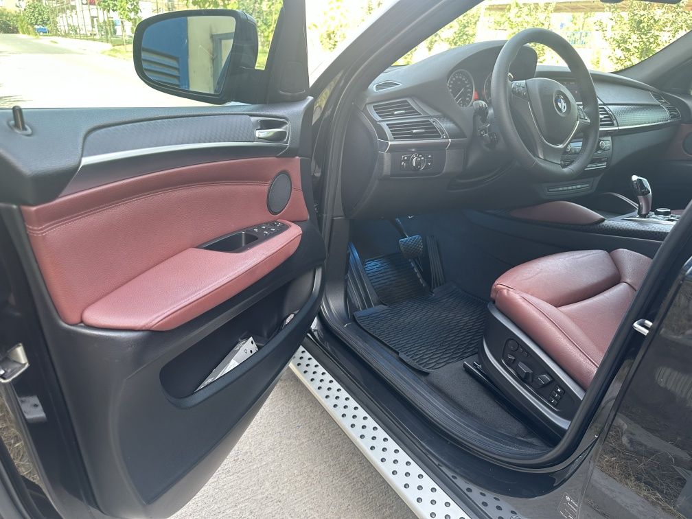 BMW X6 2012 год Отличном состоянии