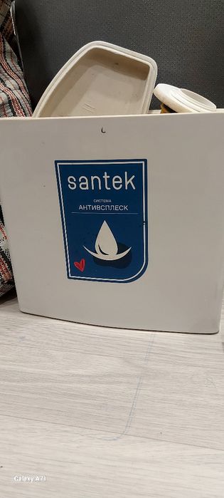 Отдам на  запчасти бачок от унитаза