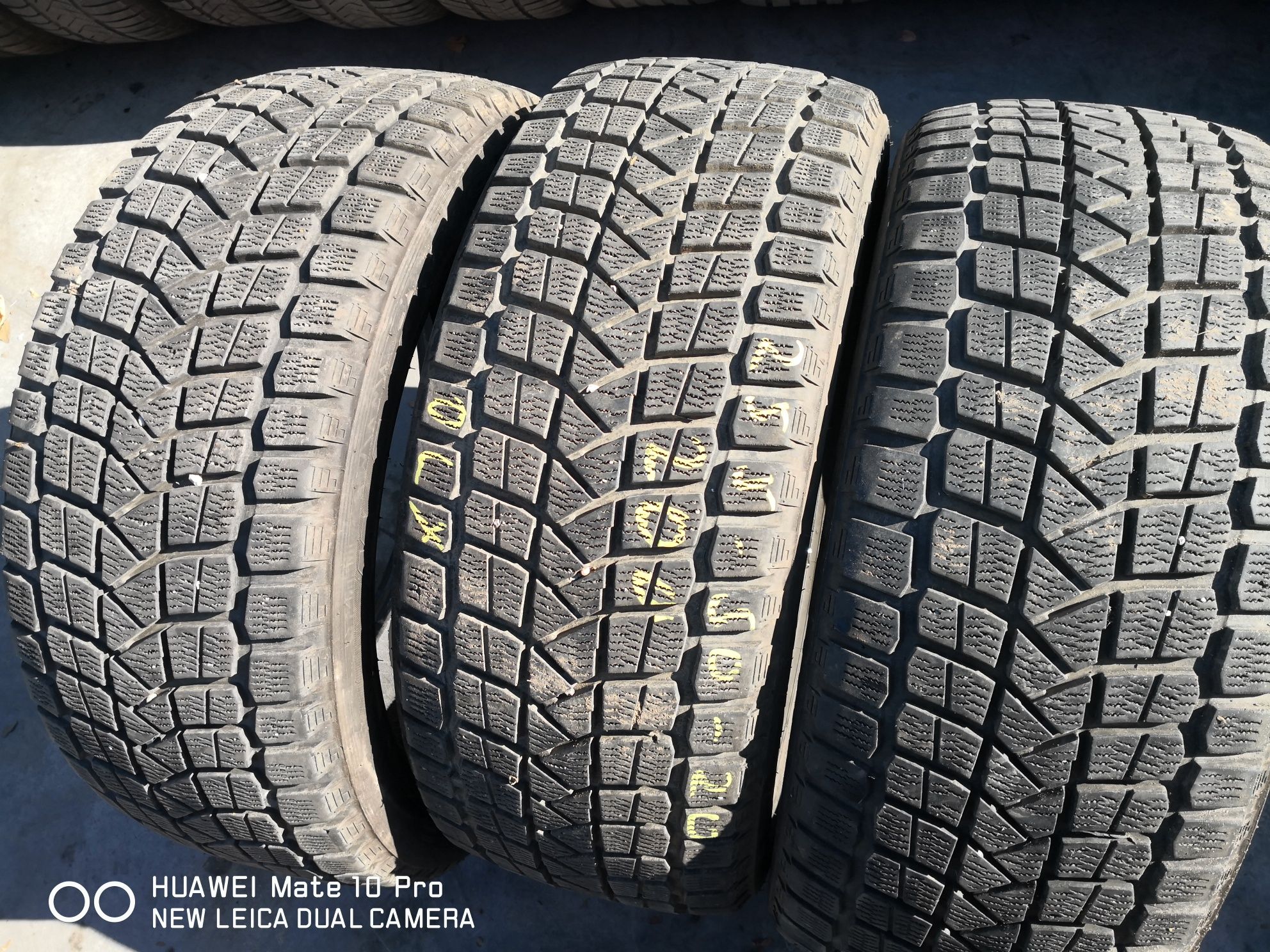 255 50 20 цола гуми MAXXIS