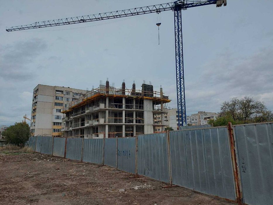 тристаен апартамент Левски В