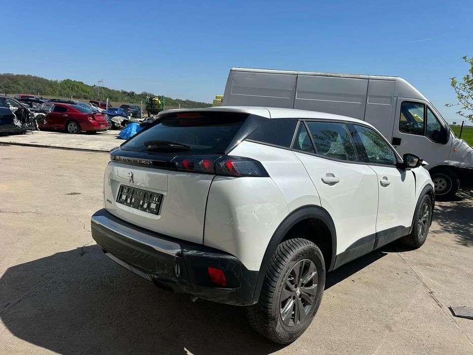 Dezmembrari Peugeot 2008 / 1.2 Benzina / 2023