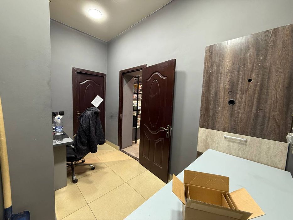 Продаётся Не Жилое Помещения ШайхонТохурский район Ор-р ТРЦ Малика