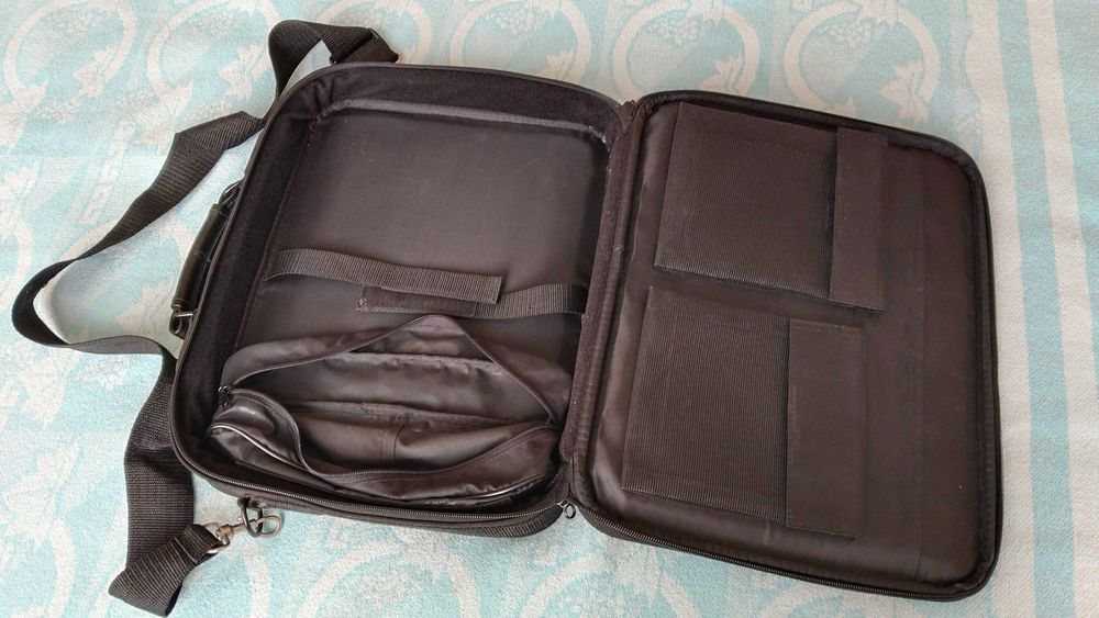 Чанта за лаптоп HP промо цена