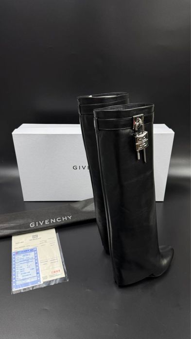 Дамски ботуши - Givenchy Shark Lock