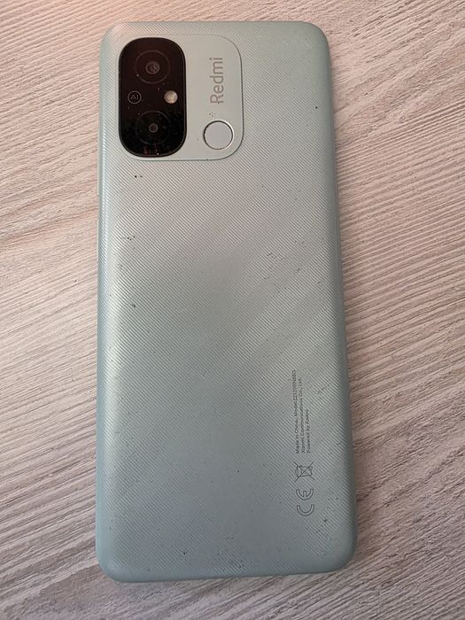 Продаётся Redmi 12C/128
Б/у в рабочем состоянии. 
Оперативная память 4