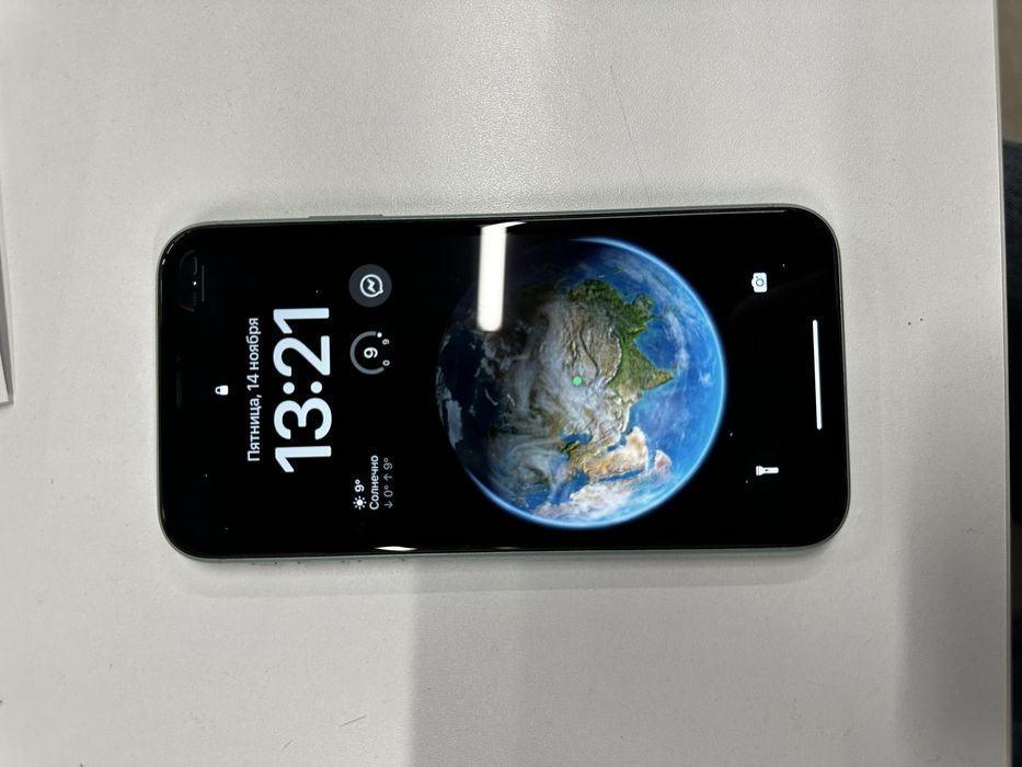 продается БУ Iphone 11