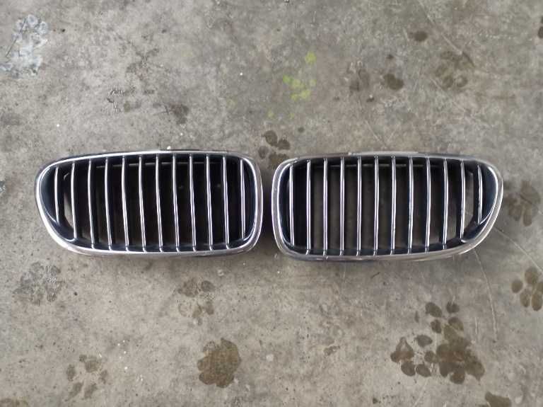 Grila grile bara fata Bmw F10, F11