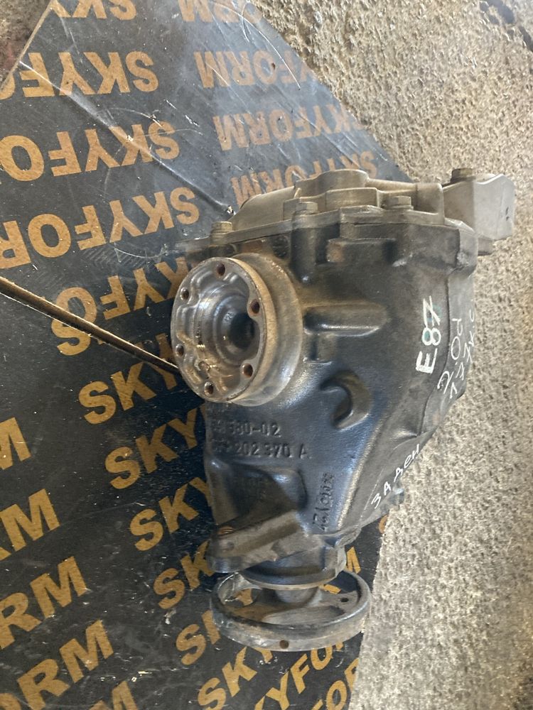 Bmw e87 2.0D 177кс Диференциал