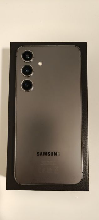 Samsung Galaxy S24 / Onyx Black / 256 Gb / 8 Gb Ram