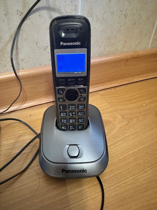 Радиотелефон Panasonic в комплекте