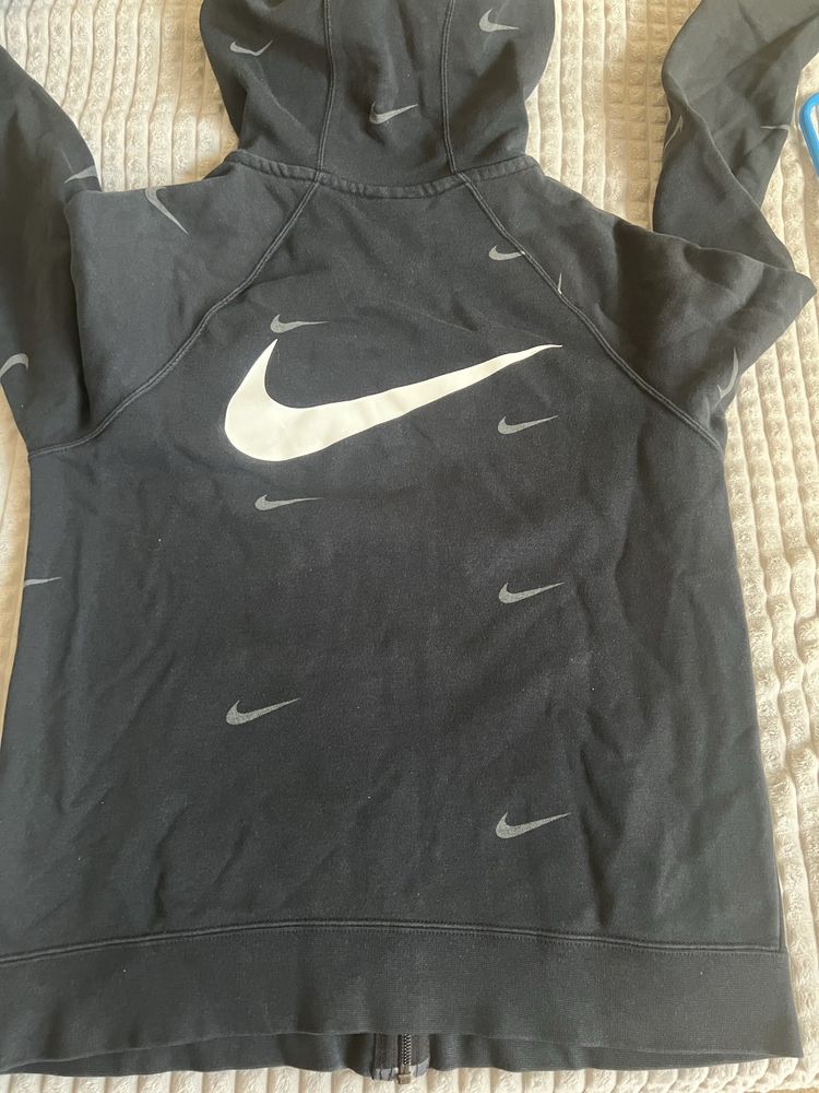 Суичър с качулка Nike- оригинал