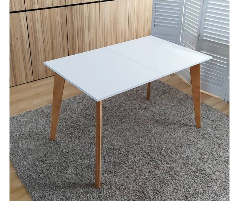 Кухонный, обеденный стол