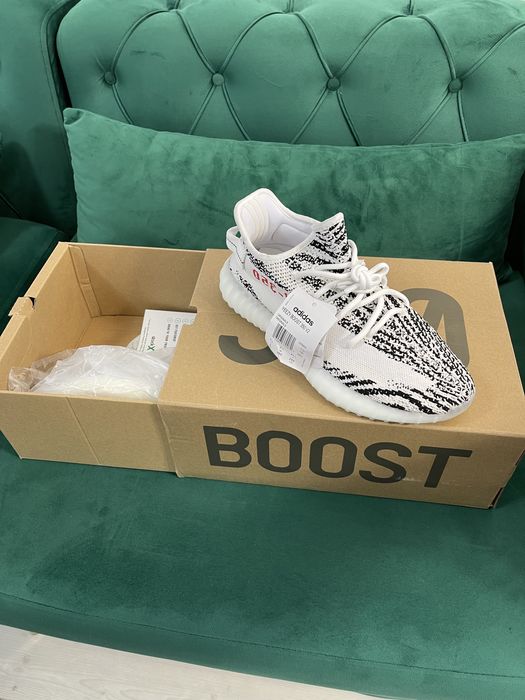 Adidasi Yeezy calitate Premium