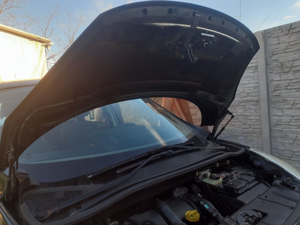 Capota Față Motor Originală în perfectă stare Renault Scenic 3