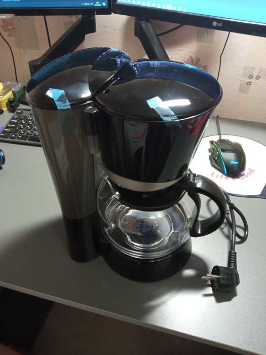 Кофеварка капельная Moulinex FG170819