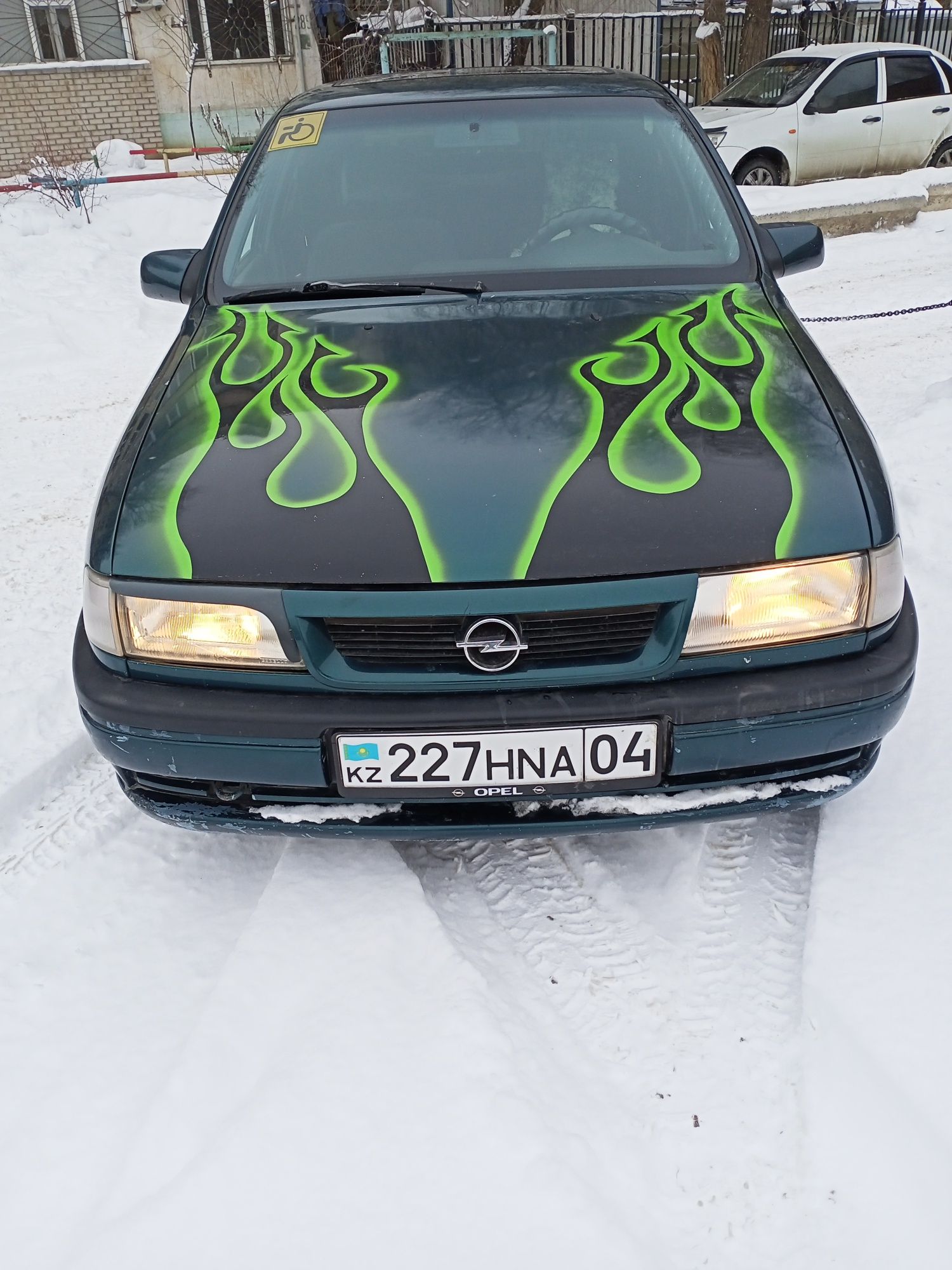 Срочно Продам Opel Vectra A 94 год 1.8