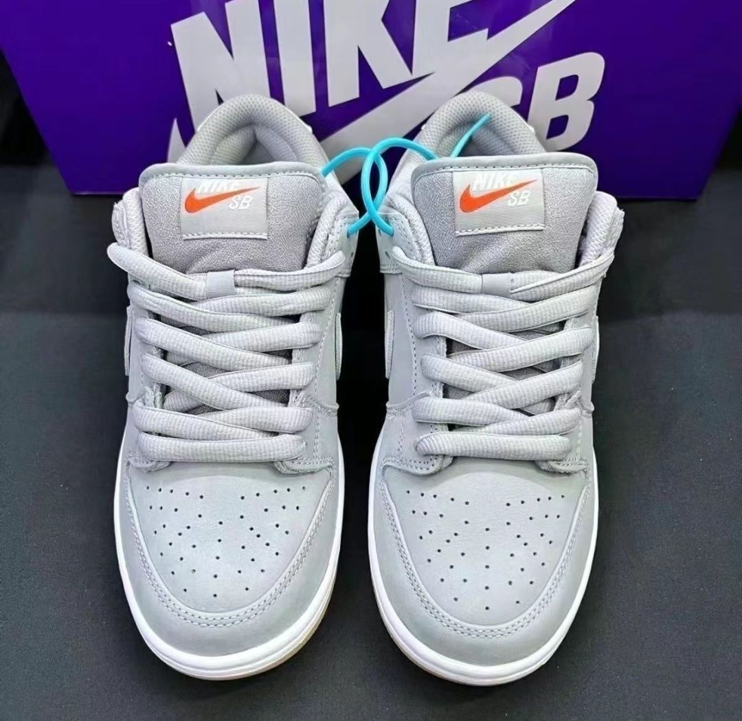 Кроссовки Nike  качественные
