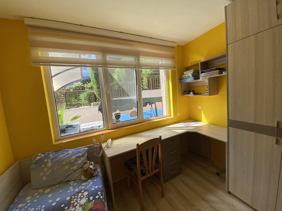 Дава се под наем Тристаен апартамент в Варна, Бриз - 100 кв.м за 650 € - Снимка #9