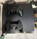 PS3 250GB + 2 джойстика + 8 игри и един блурей филм