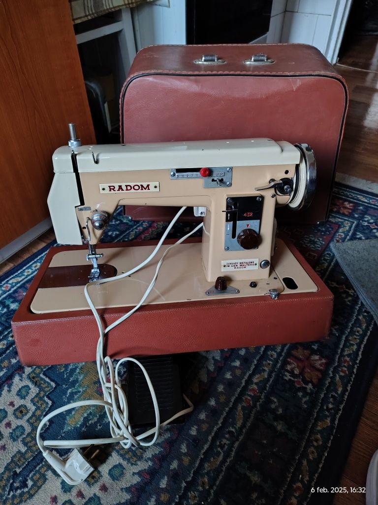Mașină de cusut electrică Radom