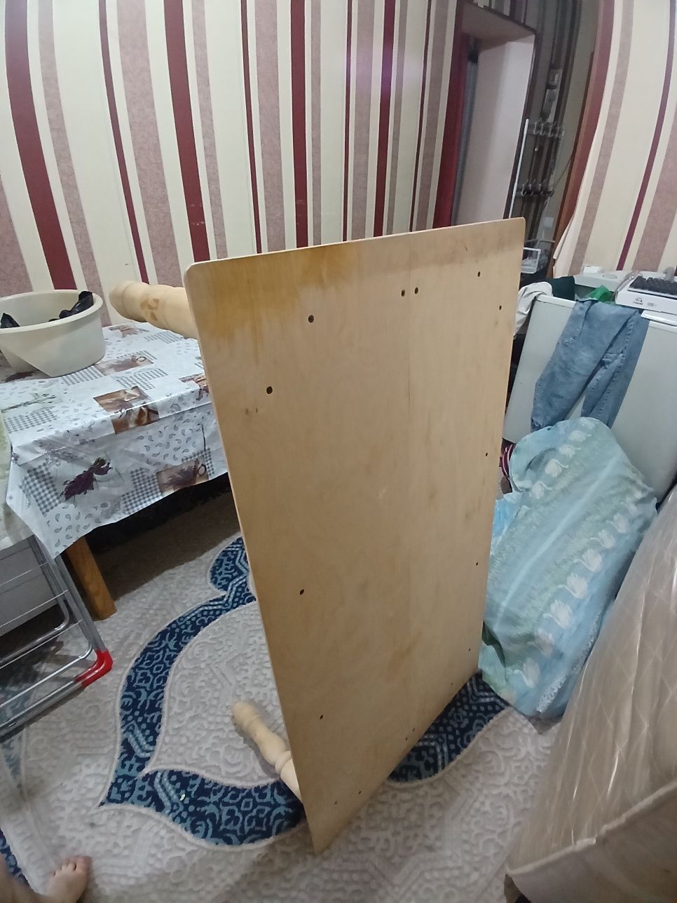 продам матрас, кровать и стол