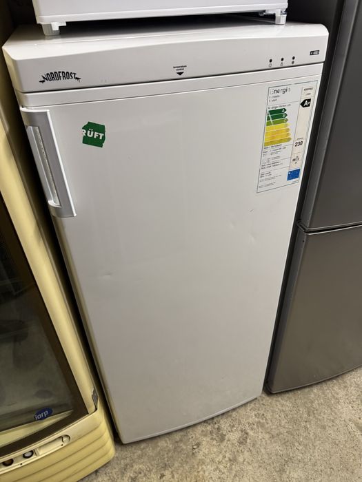 Фризер вертикален 220 литра GERMANY гаранция