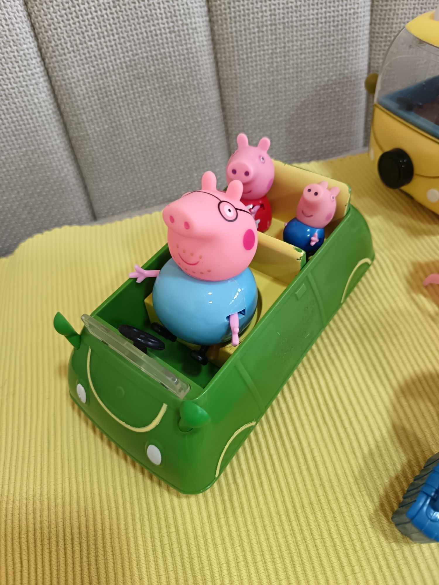 Оригинални играчки на Peppa pig и Paw Patrol